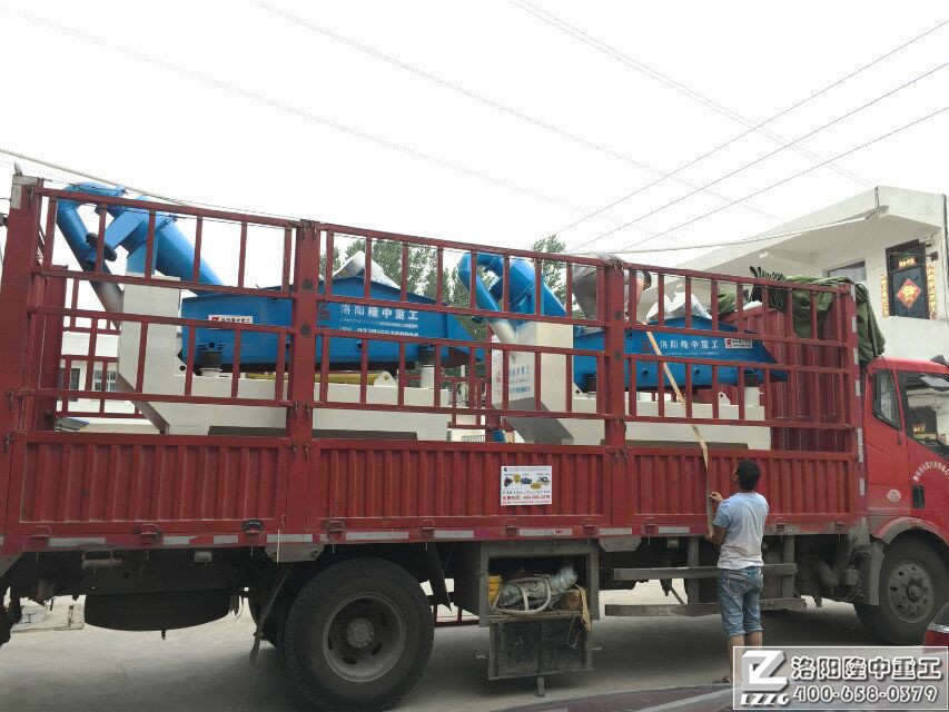 細(xì)砂回收機(jī)裝車圖